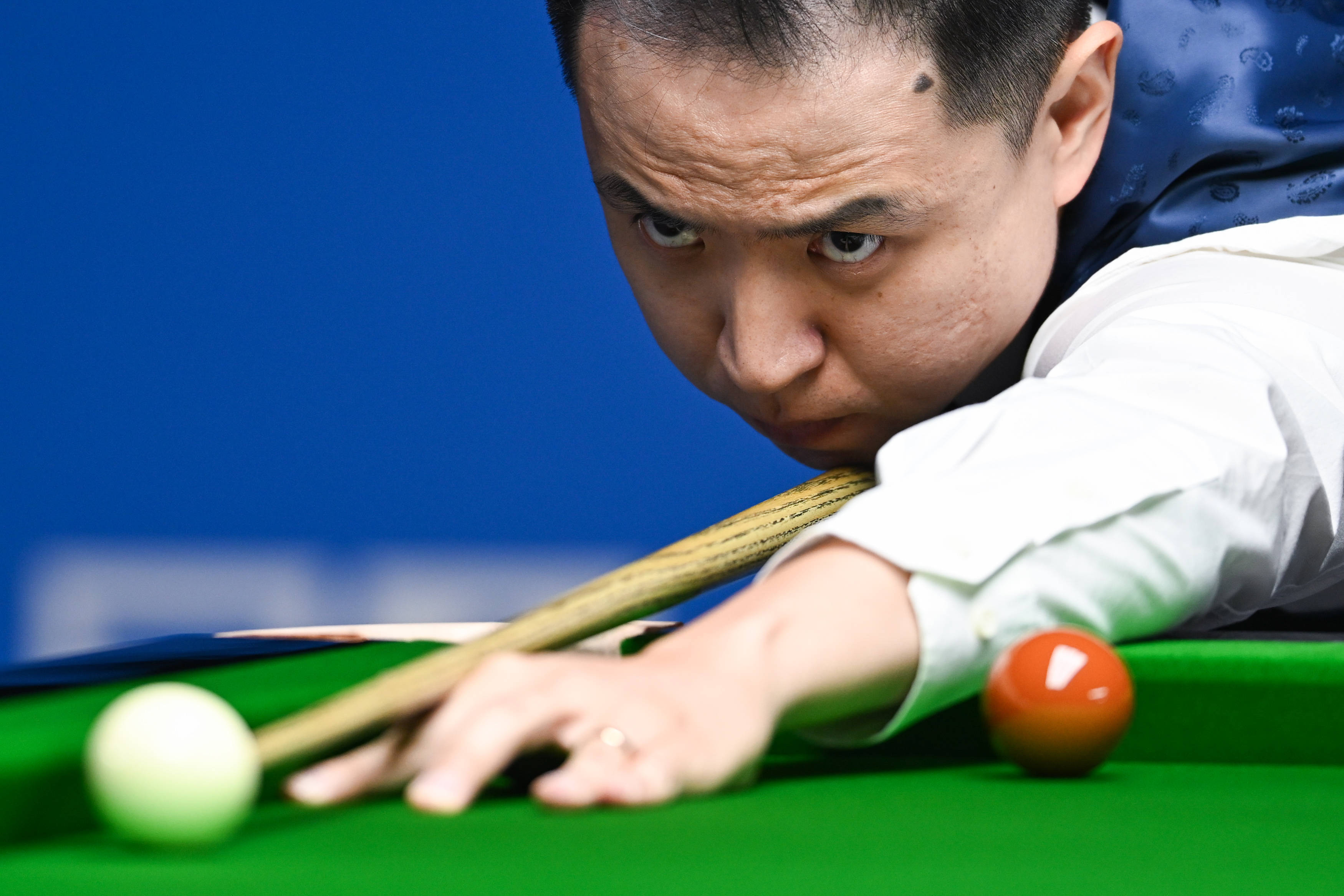 往往会倾向 往往会倾向