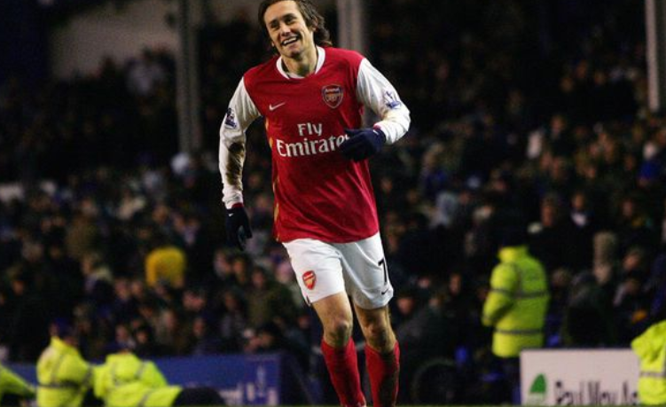 间完成直塞 间完成直塞